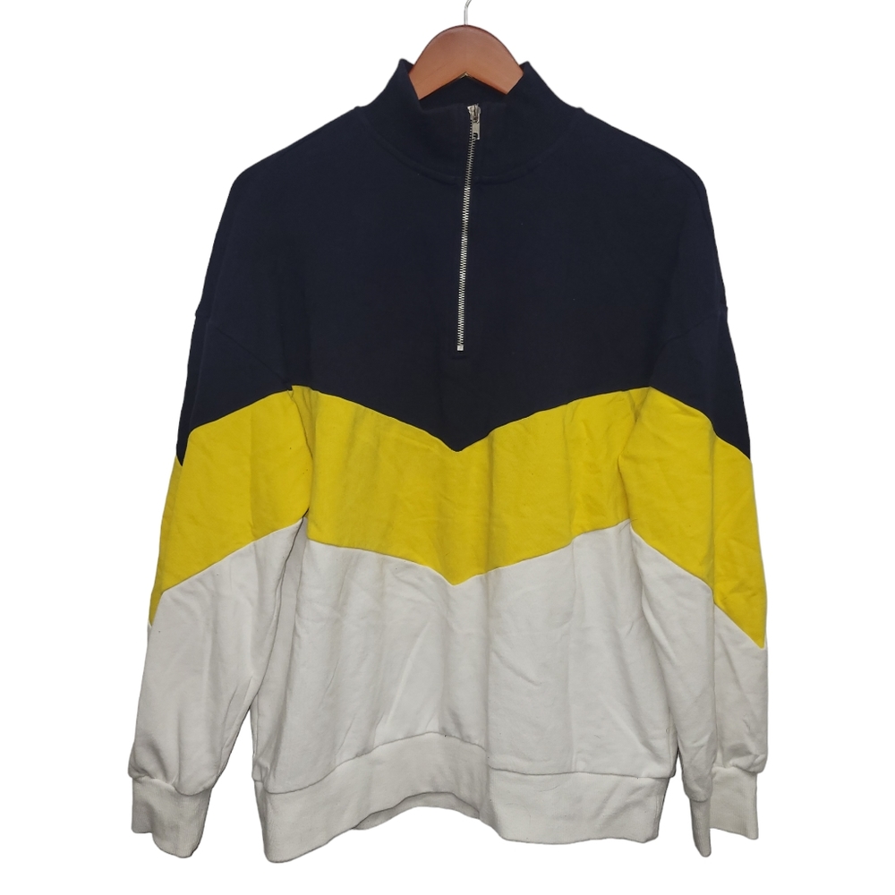 Forever 21 Quarter Zip Sweatshirt.  Size Large.  Excellent Condition Pre-owned.